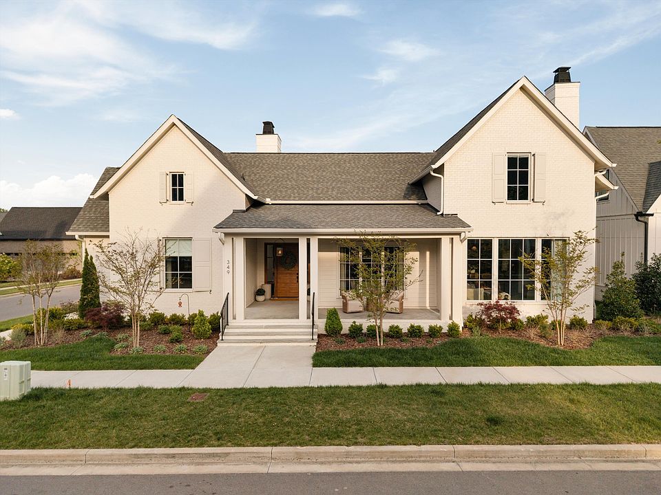 1st image of 349 Stephens Valley Blvd
