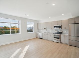 646 N 32nd St FLOOR 1, Philadelphia, PA 19104