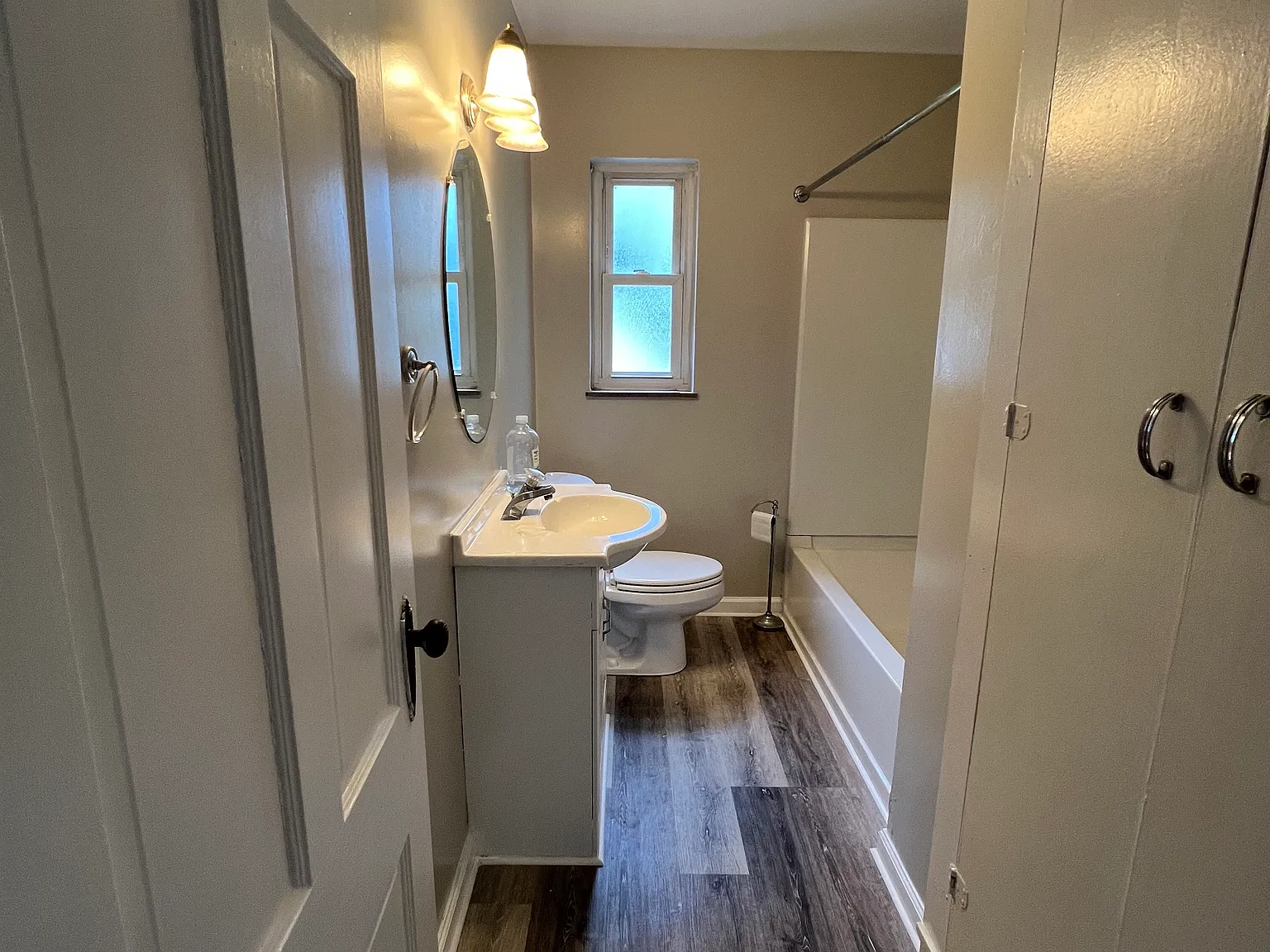 Renovated 1BR in Prime Kettering Minutes to Dorothy Lane Market — Photo 4