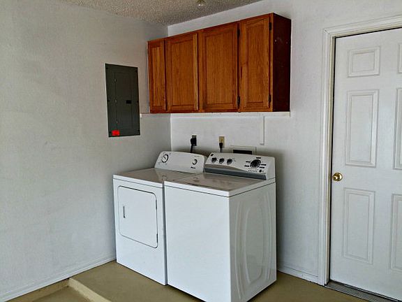 5th image of 2801 Umbrellabird Ave