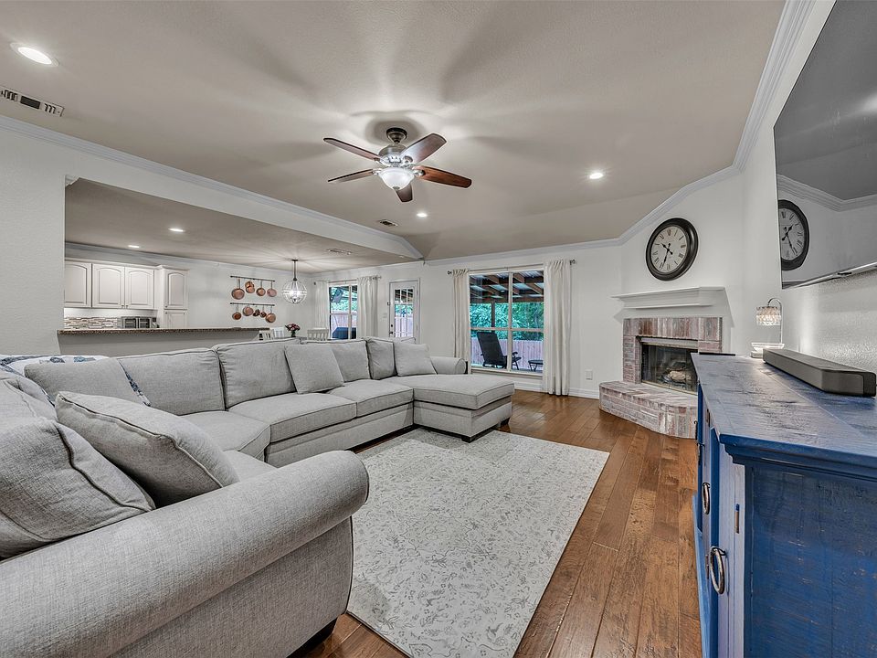 1st image of 213 King Arthur Dr