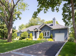 245 Clearview Ave W, Southold, NY 11971