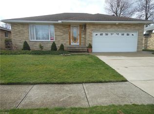 9913 Richard Dr, Brooklyn, OH