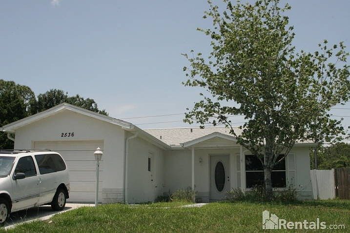4/2/1 - 1,365SF COUNTRYSIDE RENTAL HOME