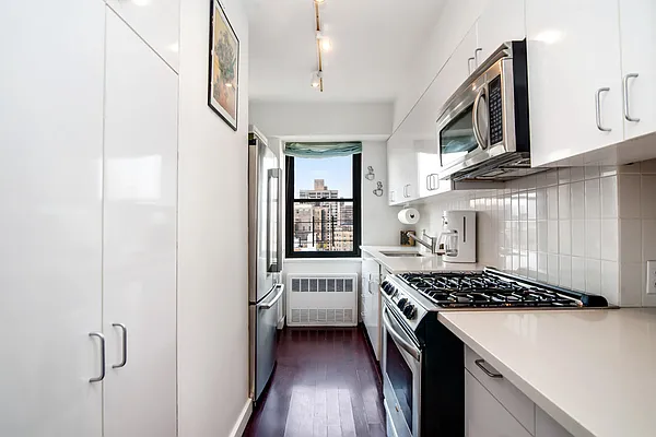 Sold by Compass | media 2