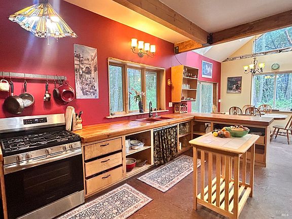 2nd image of 29281 Timberline Road