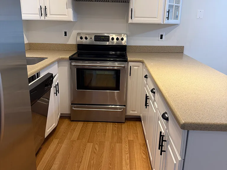 10 Fort Point St #11 — Photo 11