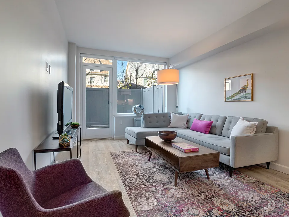 188-11 Hillside Ave #208