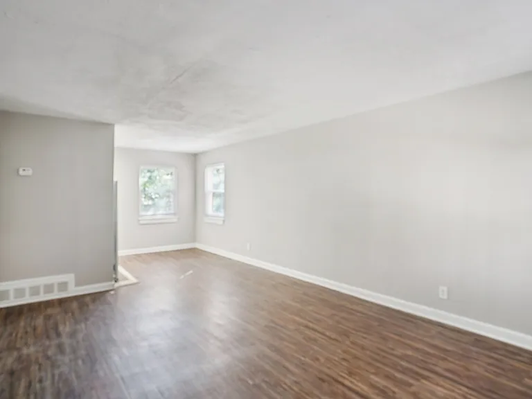 Buckhead Townhomes and Gardens — Photo 59