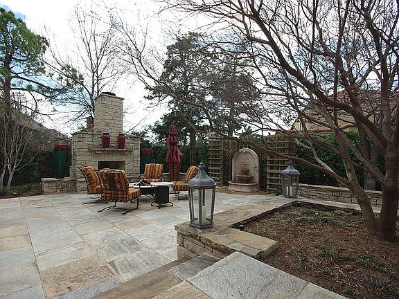 OUTSIDE SITTING AREA