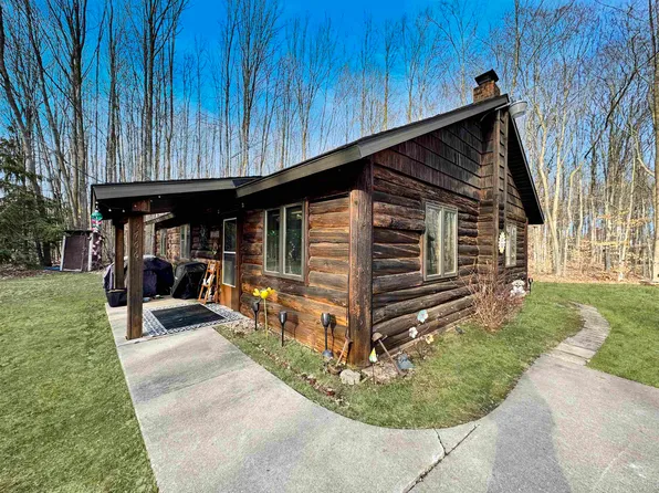 W5466 Reif Rd, Peshtigo, WI 54157