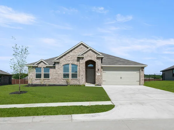 2637 River Bank Dr, Burleson, TX 76028