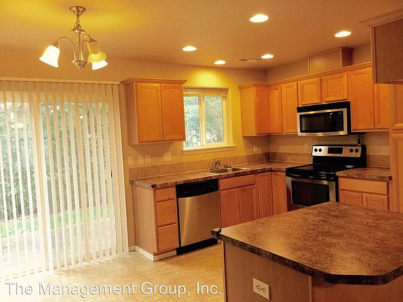 2nd image of 4000 NE 109th Ave Unit 128