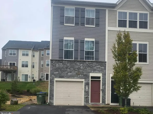 510 Woodstream Cir, Stafford, VA 22556