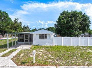 126 Ridge Manor Dr, Lake Wales, FL 33853