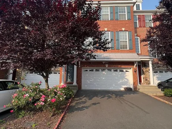 42885 Edgegrove Heights Ter, Ashburn, VA 20148
