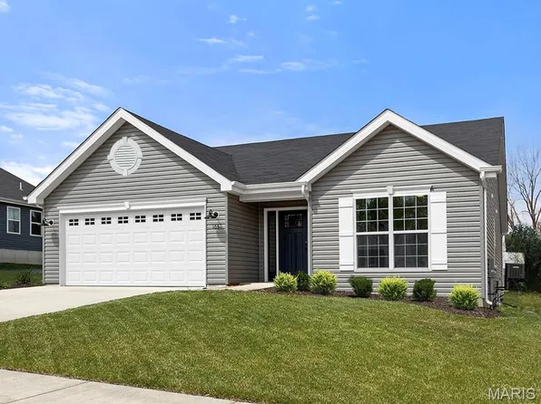 2304 Fernau Ct, Florissant, MO 63031