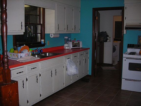 Will be painting kitchen a pale yellow to match better!