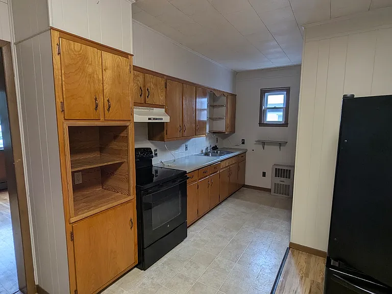17 McFarland St #1F — Photo 4