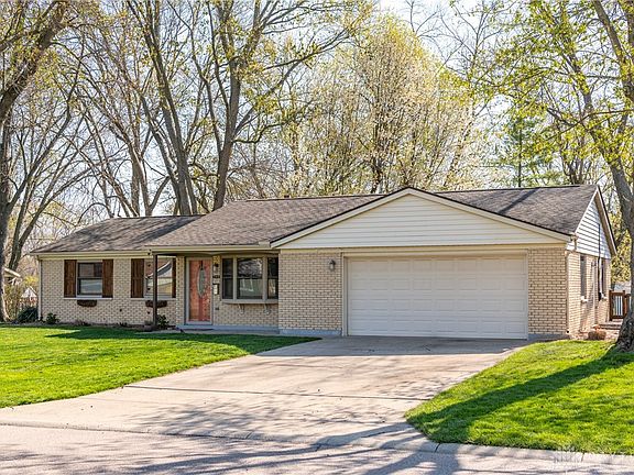 3rd image of 205 Waterford Dr