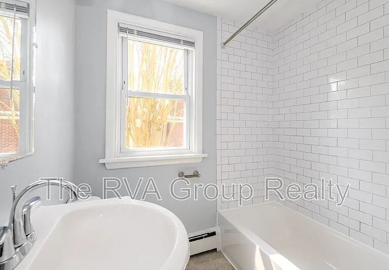 2201 Lydell Dr — Photo 31