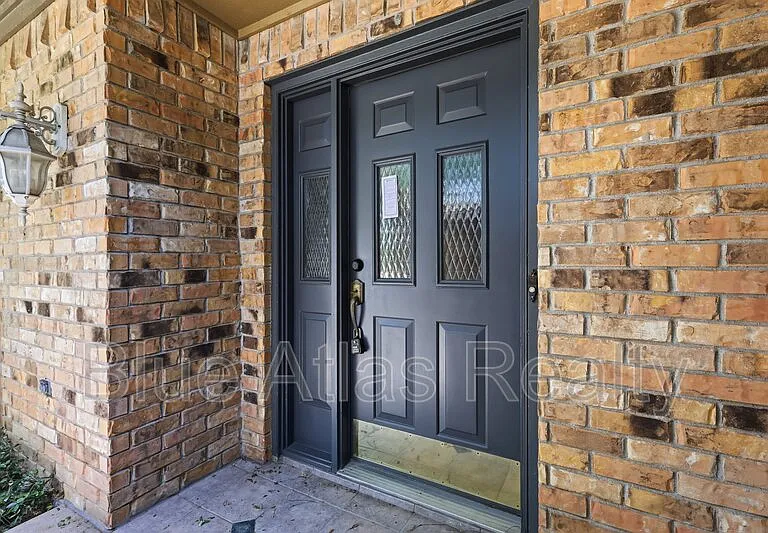 4856 Starcrest Ct — Photo 4