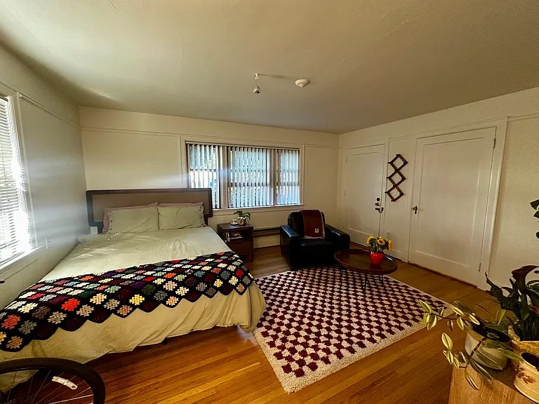 4212 Phinney Ave N #2 — Photo 5