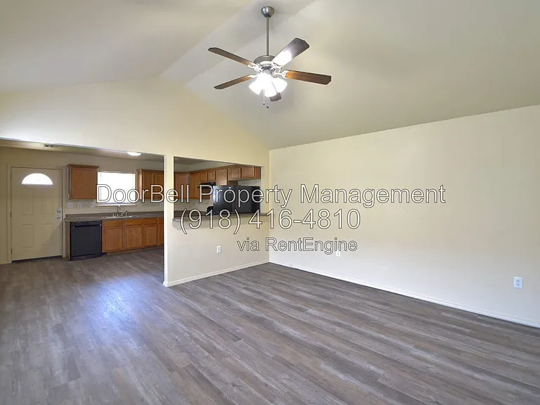 6009 S Madison Pl — Photo 8
