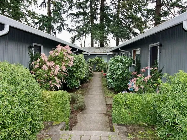 8500 SE Flavel Dr APT 2, Portland, OR 97206