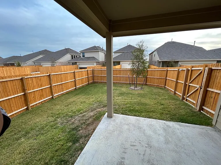 2517 Maplehurst Dr — Photo 19