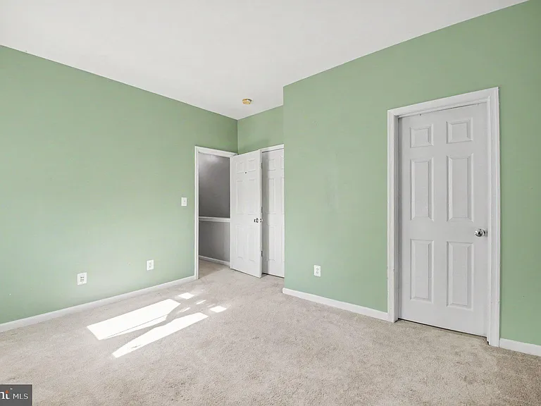 3041 Chinkapin Oak Ln — Photo 4