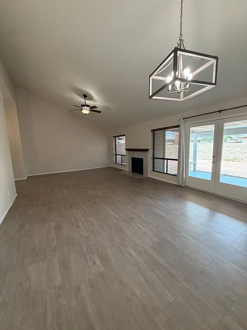 Spacious 3 Bed Tempe Home for Rent! — Photo 4