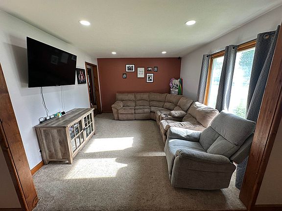 2nd image of 1008 Jefferson Ave