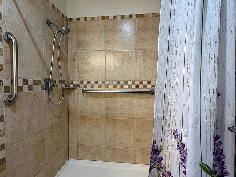 17810 N 45th Ave — Photo 22