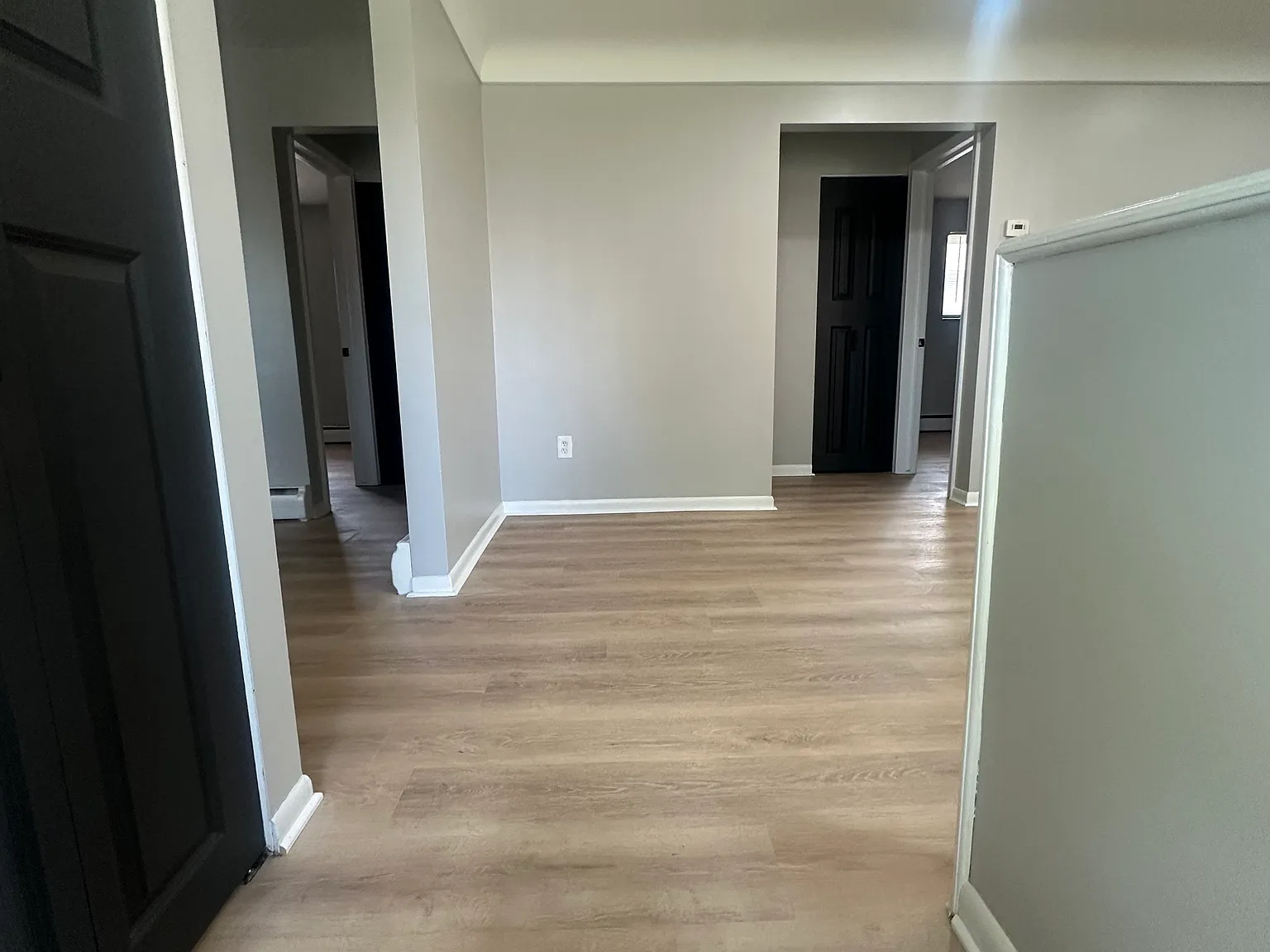 3914 Devon Rd — Photo 3