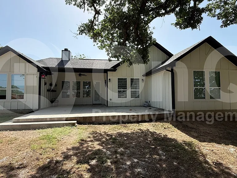 821 Vickie Dr — Photo 21