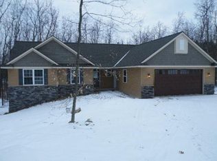 10848 Hawks Lndg, Lowell, MI 49331