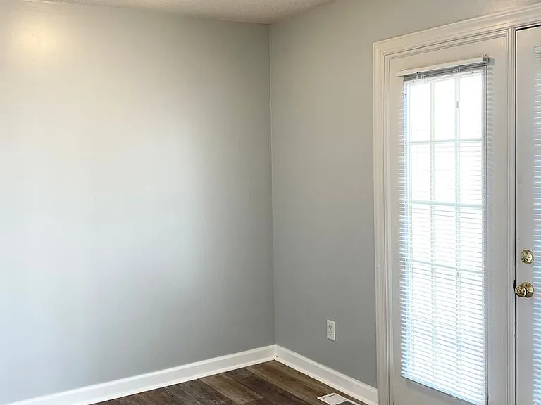 1915 Stroll Cir — Photo 12