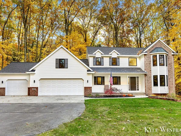 4101 White Pine Dr, Dorr, MI 49323
