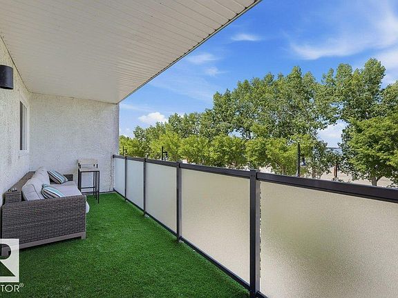 4th image of 4415 Lakeshore Dr Unit 6