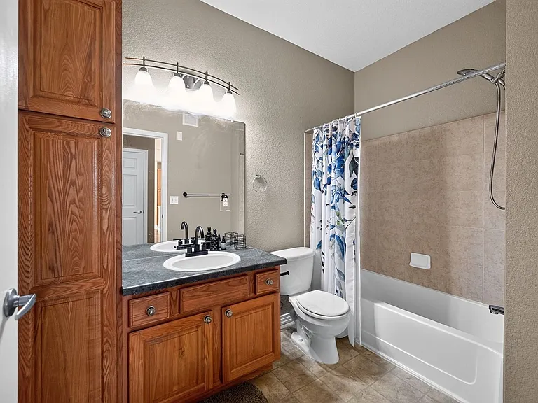 9441 Ashbury Cir #102 — Photo 22