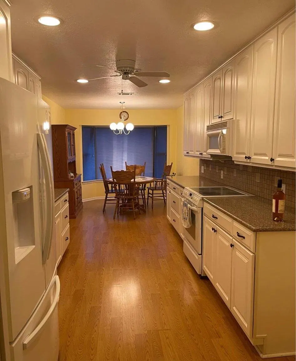 2317 Hill N Dale Dr — Photo 1