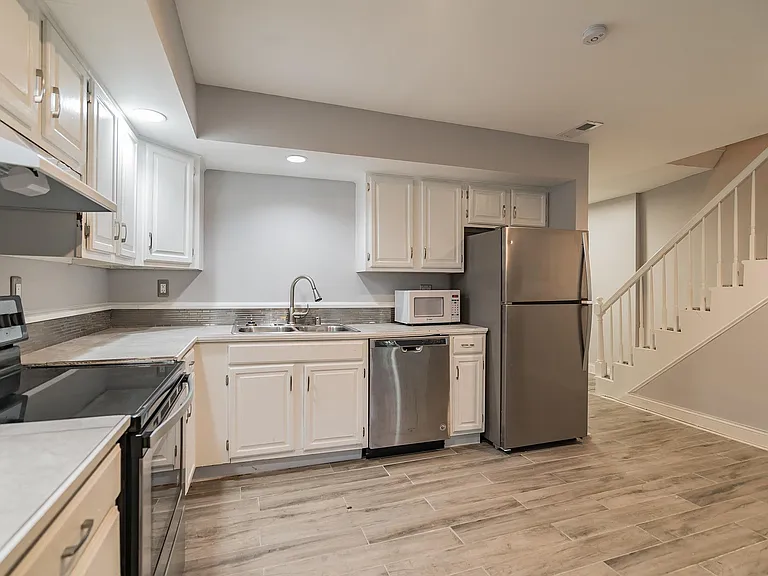 1116 Rhode Island Ave NW #B — Photo 3