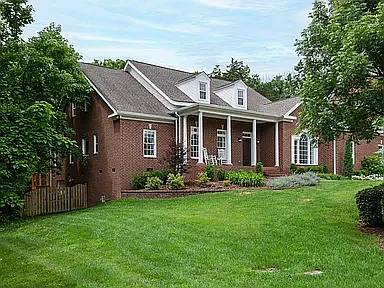 Building Photo - 1115 Stonebridge Park Dr