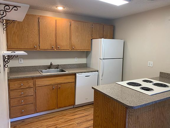 2nd image of 2410 Kauffman Ave #2410