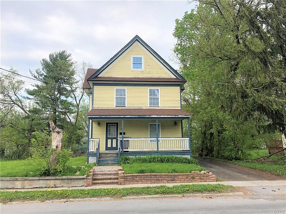 1st image of 287 E Main St