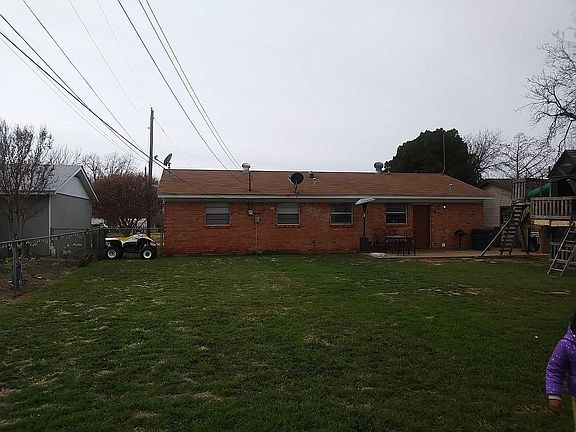 2nd image of 1705 Deer Park Way