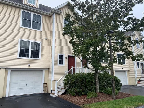 15 Freedom Way #69, East Lyme, CT 06357