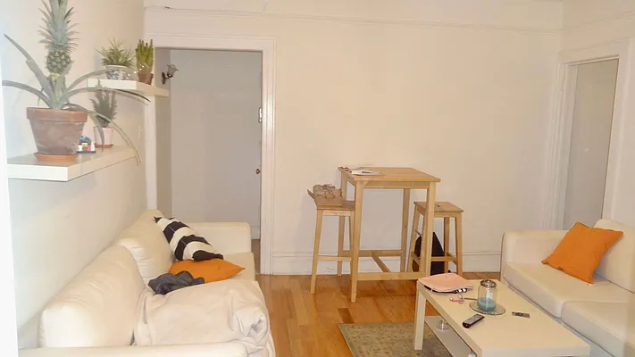 Rented by Grand & Co. | media 23