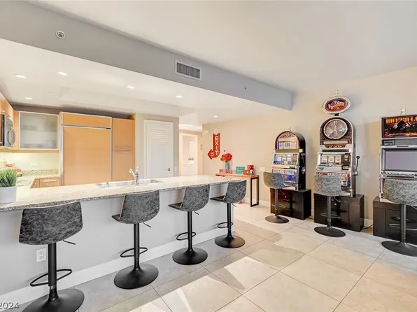 222 Karen Ave Unit 2901, Las Vegas, NV 89109